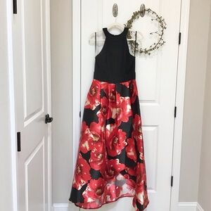 Rebecca T Halter Gown Tulip Hem Size 8, NWOT